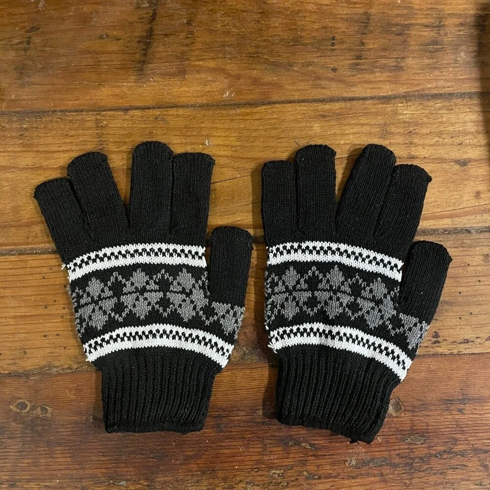 Black Grey Gray White Winter Snowflake Christmas Gloves Knit Holiday NEW!